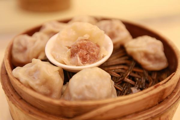 南京有什么地方特色美食，美食的集中地在哪？